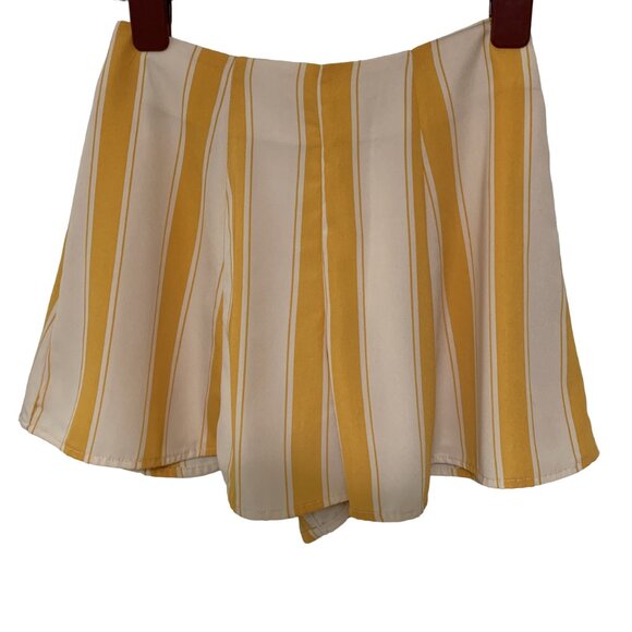 Shorts Wide Leg High Waist Zips Lined Yellow White Stripes Dressy Juniors Small - Picture 3 of 12